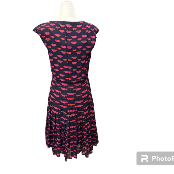 Halogen Dress with Lips Print Size 10P - Picture 4 of 5
